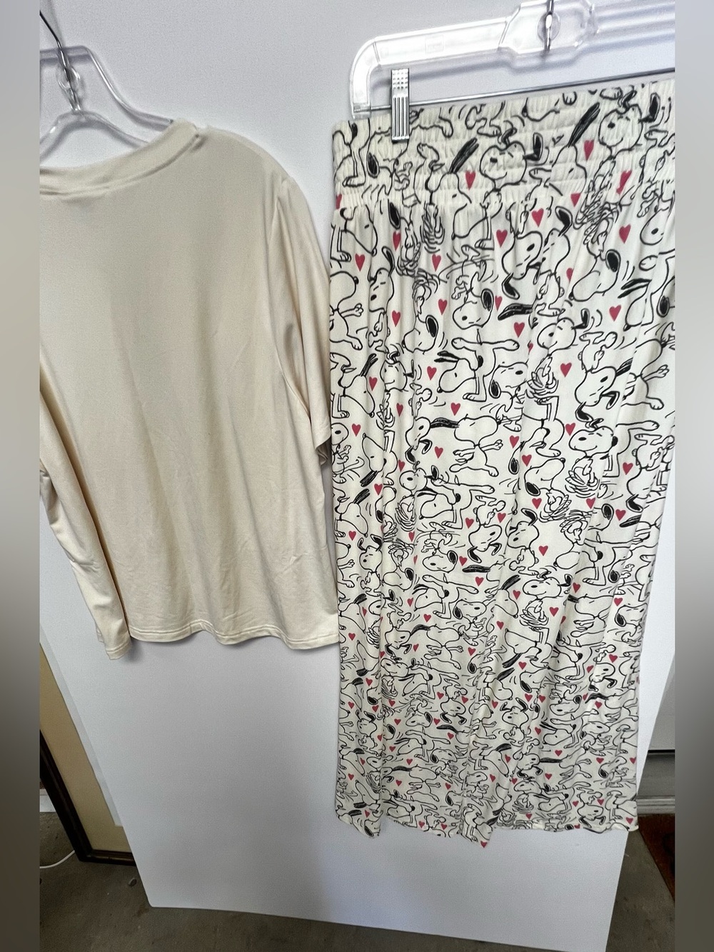 MUNKI MUNKI SNOOPY PEANUTS w/HEARTS CREAM 2PC P J SET. SIZE XL. LIKE NEW - Picture 3 of 15
